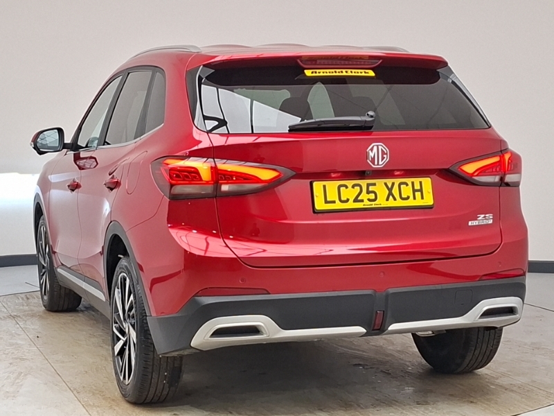 MG ZS 1.5 Hybrid Trophy LC25XCH Red #2