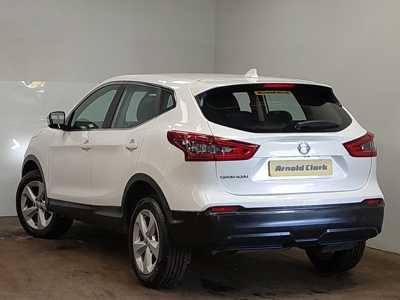 Nissan Qashqai 1.5 Dci 115 Acenta Premium VF19HHK White #2