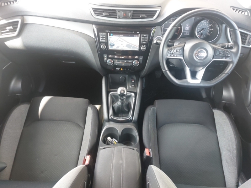 Nissan Qashqai 1.5 Dci N-connecta BF18SKU Red #3