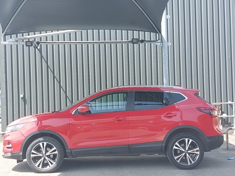 Nissan Qashqai 1.5 Dci N-connecta BF18SKU Red #4
