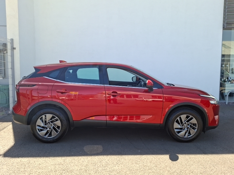 Nissan Qashqai 1.3 Dig-t Mh Acenta Premium AF72YSO Red #4