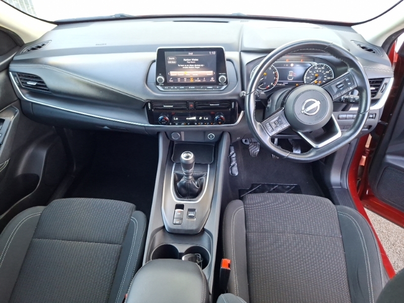 Nissan Qashqai 1.3 Dig-t Mh Acenta Premium AF72YSO Red #3