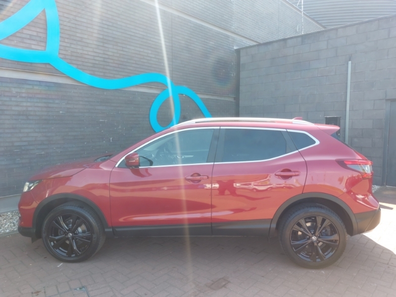 Nissan Qashqai 1.5 Dci N-connecta SL67EJF Red #4