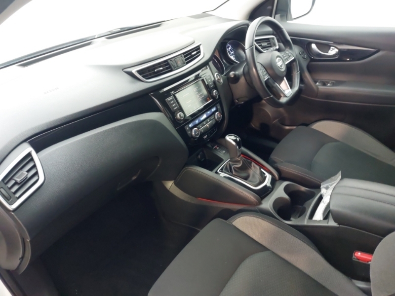 Nissan Qashqai 1.7 Dci N-connecta 4Wd Cvt White #5