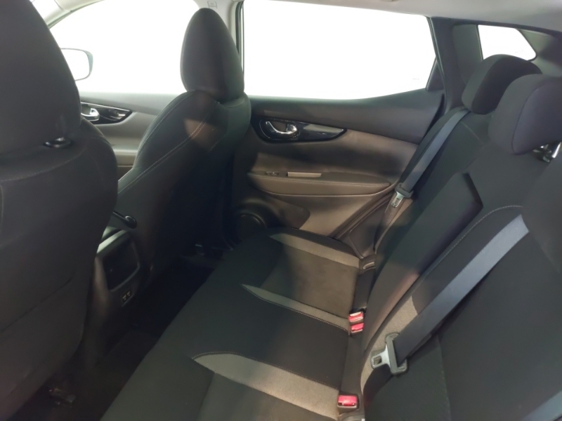 Nissan Qashqai 1.7 Dci N-connecta 4Wd Cvt White #6