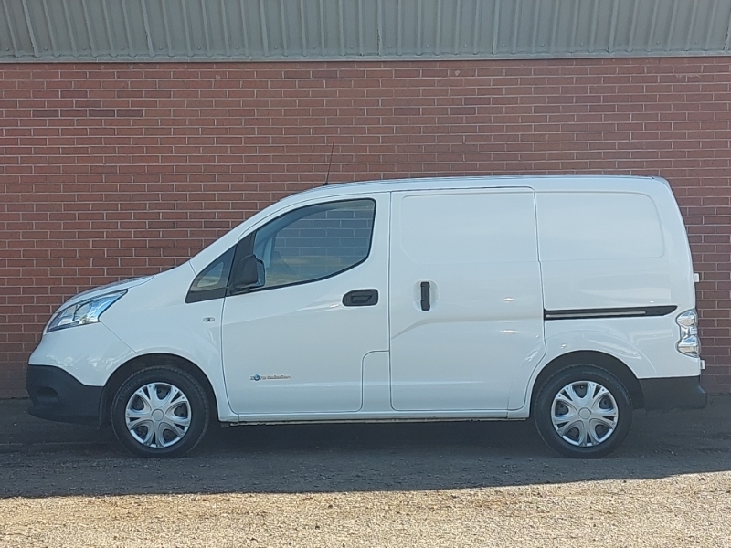 Nissan e-NV200 80Kw Acenta Van 40Kwh White #4