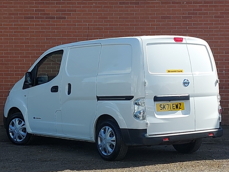 Nissan e-NV200 80Kw Acenta Van 40Kwh White #2