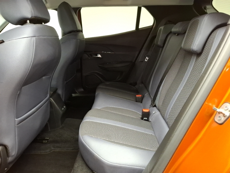 Peugeot 2008 1.2 Puretech 130 Allure Premium KS70HBZ Orange #6