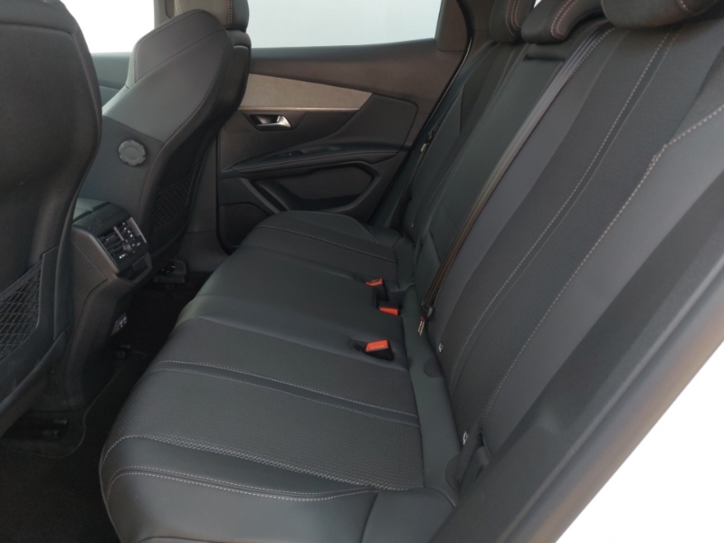 Peugeot 3008 1.2 Hybrid 136 Gt E-dsc6 SB73RVJ White #6