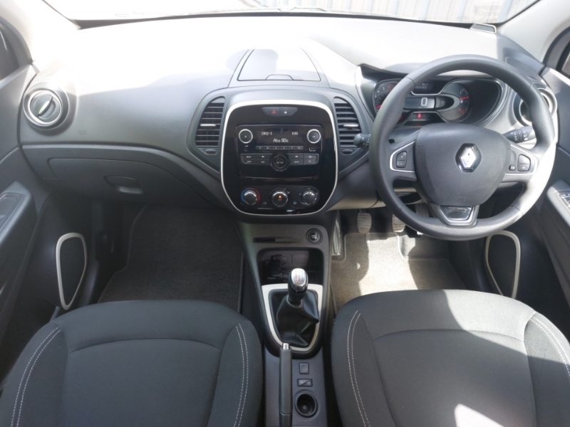 Renault Captur 0.9 Tce 90 Play SP68ZTW Black #3