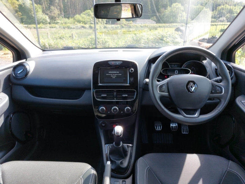 Renault Clio 0.9 Tce 75 Iconic SN19DUC Black #3