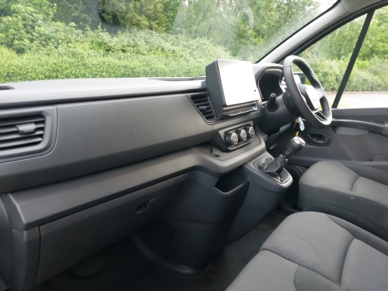 Renault Trafic Ll30 Blue Dci 130 Advance Van SG74JXW White #5