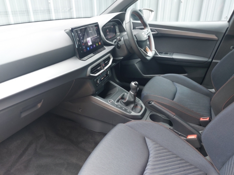 Seat Arona 1.0 Tsi 115 Fr Black Edition YT75XNW Grey #5
