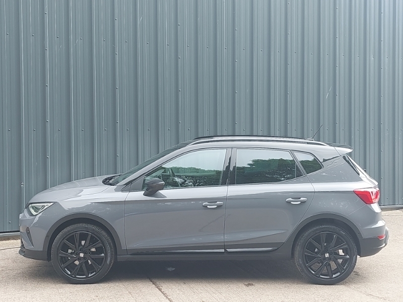 Seat Arona 1.0 Tsi 115 Fr Black Edition YT75XNW Grey #4