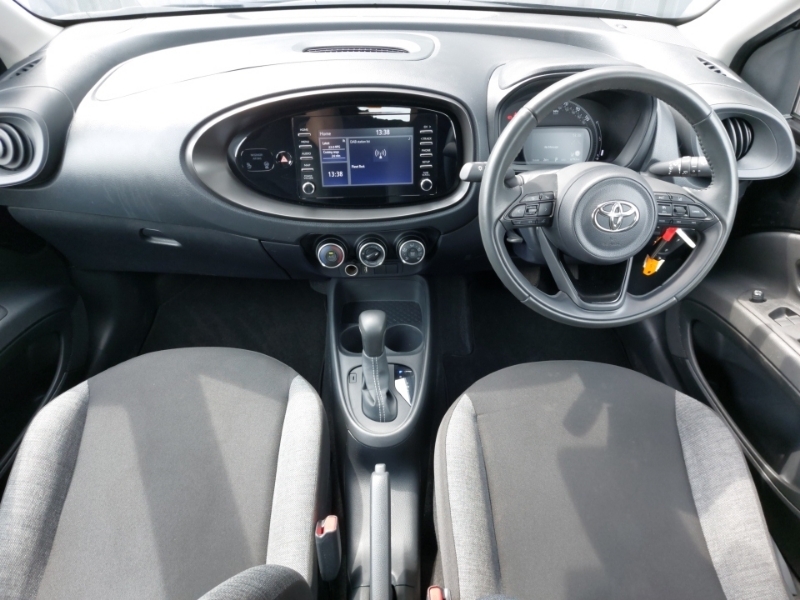 Toyota Aygo X 1.0 Vvt-i Pure WK23UYC Black #3