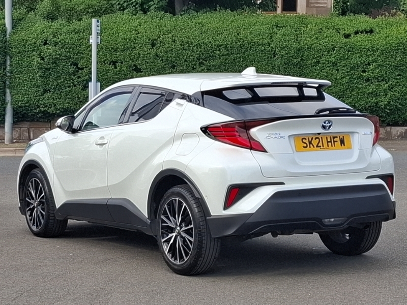 Toyota C-Hr 1.8 Hybrid Excel Cvt SK21HFW White #2