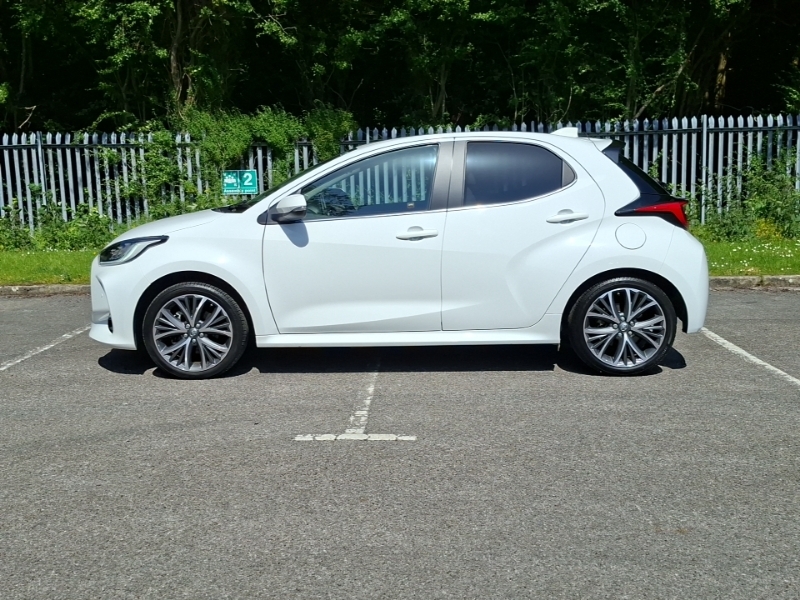 Toyota Yaris 1.5 Hybrid Excel Cvt PF73LYU White #4