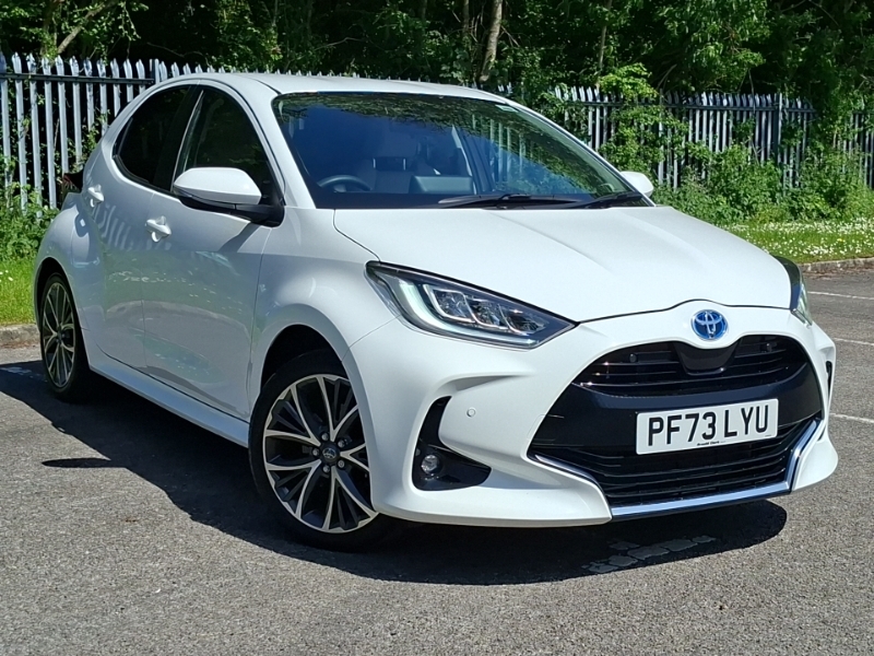 Toyota Yaris 1.5 Hybrid Excel Cvt White