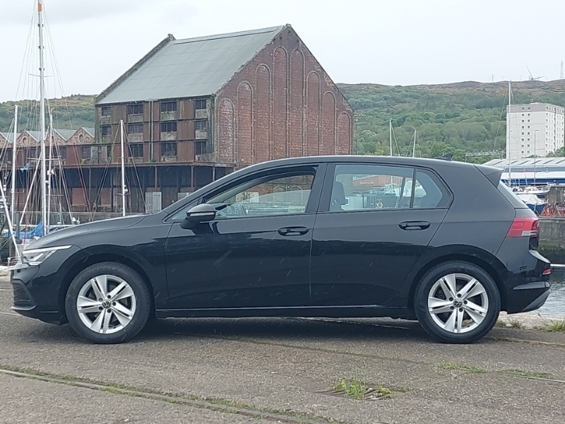 Volkswagen Golf 1.5 Tsi Life SW20DZD Black #4