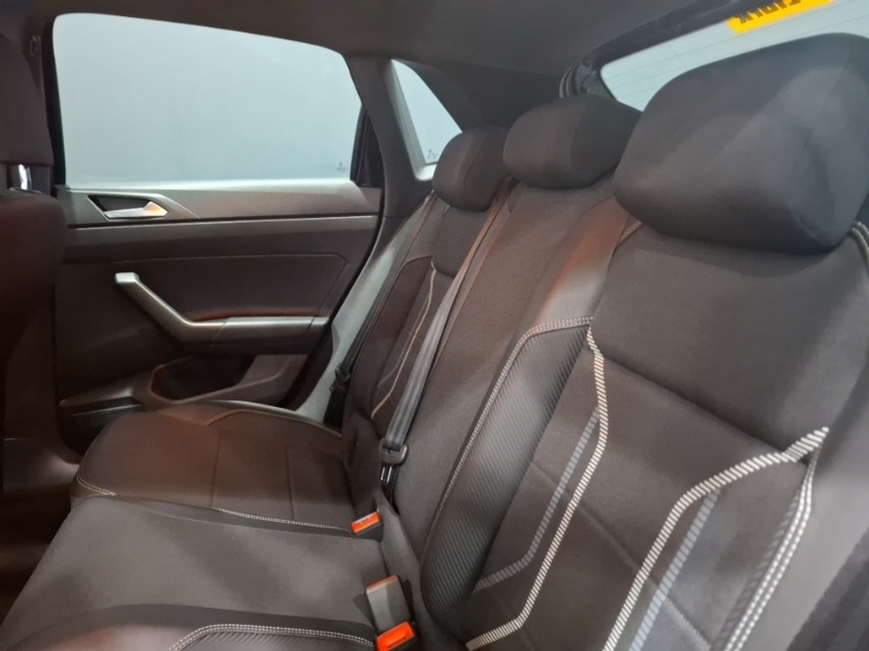 Volkswagen Polo 1.0 Tsi 95 Se YO19YTH Black #6