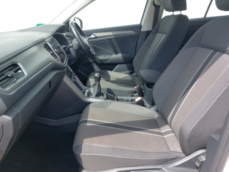 Volkswagen T-Roc 1.0 Tsi Se GF70EEJ White #5