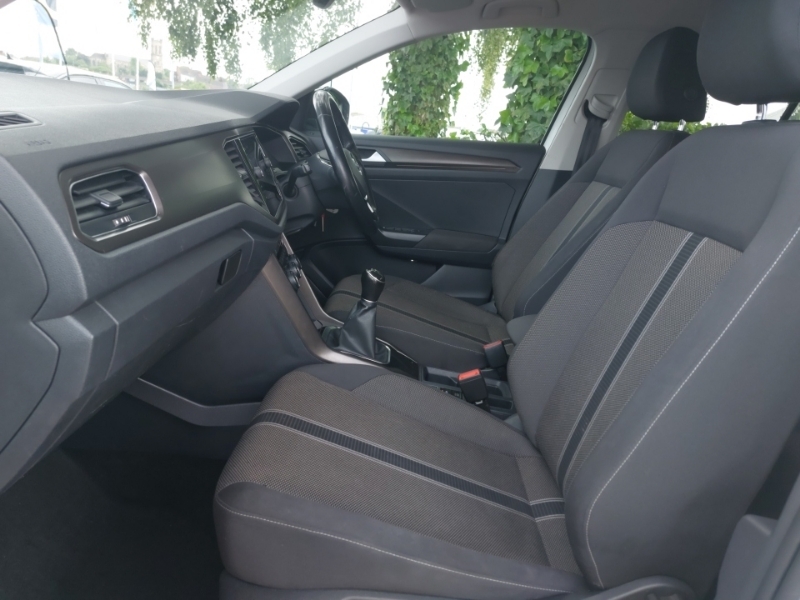 Volkswagen T-Roc 1.0 Tsi Design YH18VMK White #5