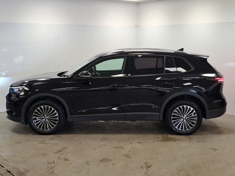 Volkswagen Tiguan 1.5 Tsi Ehybrid Match Dsg PL74FRC Black #4