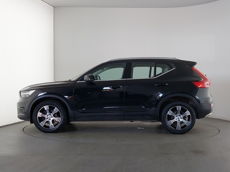 Volvo XC40 1.5 T3 163 Inscription YM70OGA Black #4