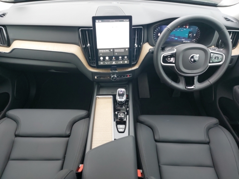 Volvo XC60 2.0 B5p Plus Dark Awd Geartronic SO25KGF Green #3