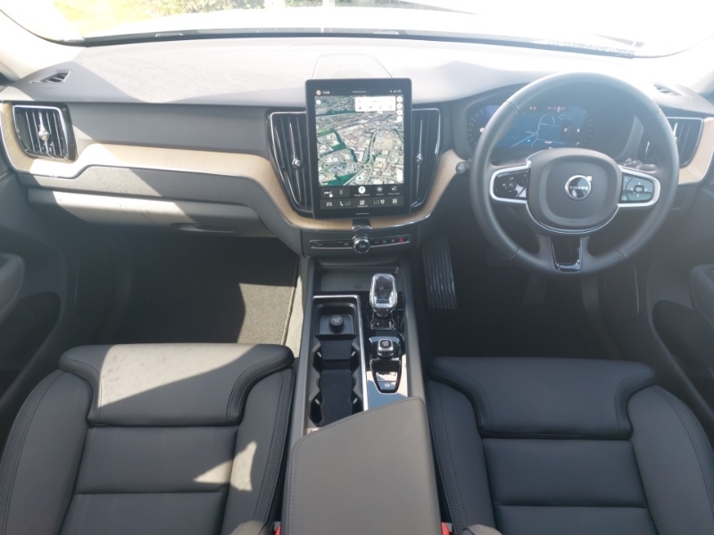 Volvo XC60 2.0 B5p Plus Dark Awd Geartronic SO25JXL Grey #3