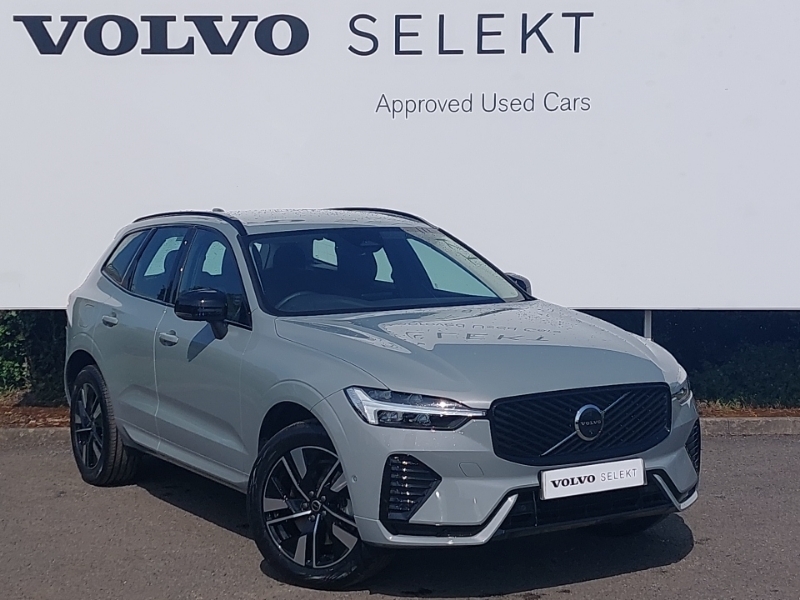 Volvo XC60 2.0 B5p Plus Dark Awd Geartronic Grey