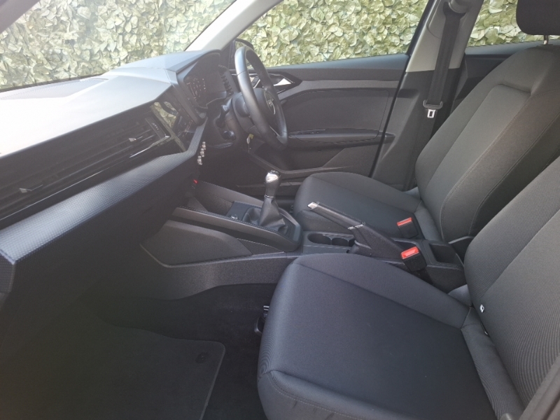 Audi A1 25 Tfsi Technik YH73SKZ Blue #5