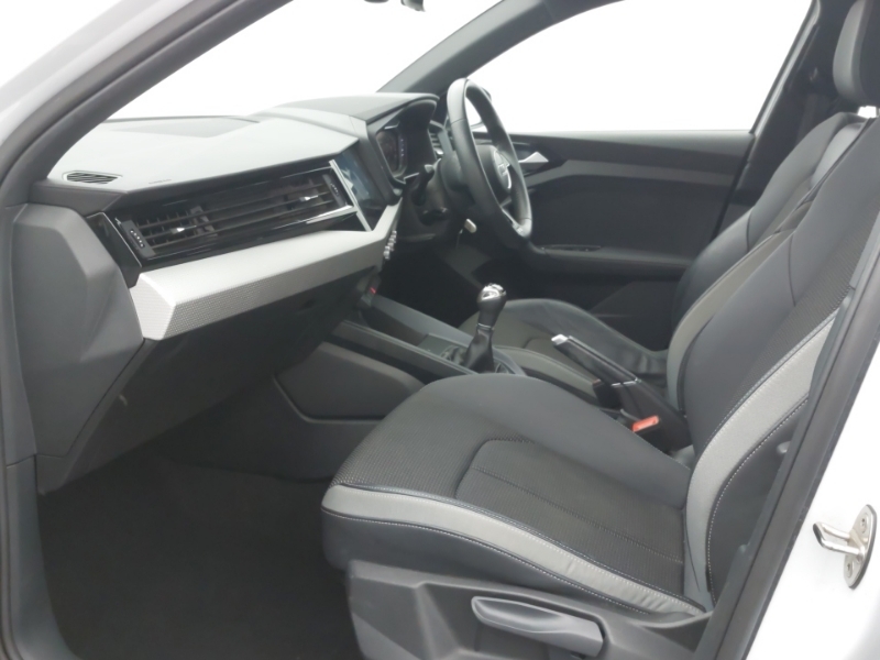 Audi A1 35 Tfsi S Line SH19PXR White #5