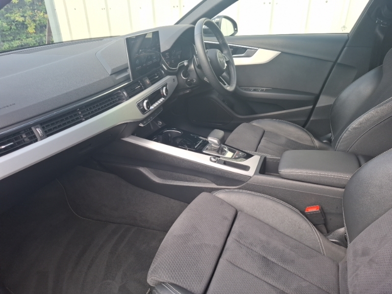 Audi A4 40 Tfsi 204 S Line S Tronic HG73OCS Black #5