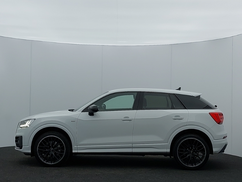 Audi Q2 35 Tfsi Black Edition SN20ZZK White #4