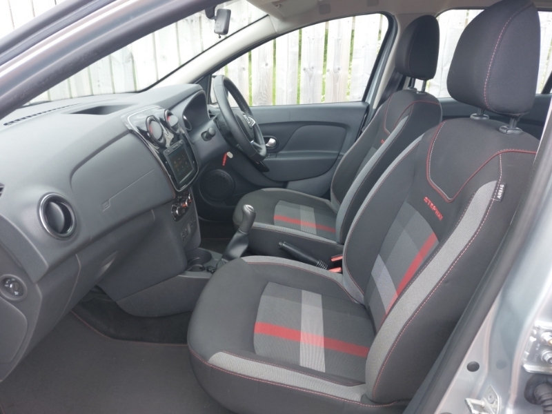 Dacia Sandero Stepway 0.9 Tce Techroad SE19AOX Grey #5