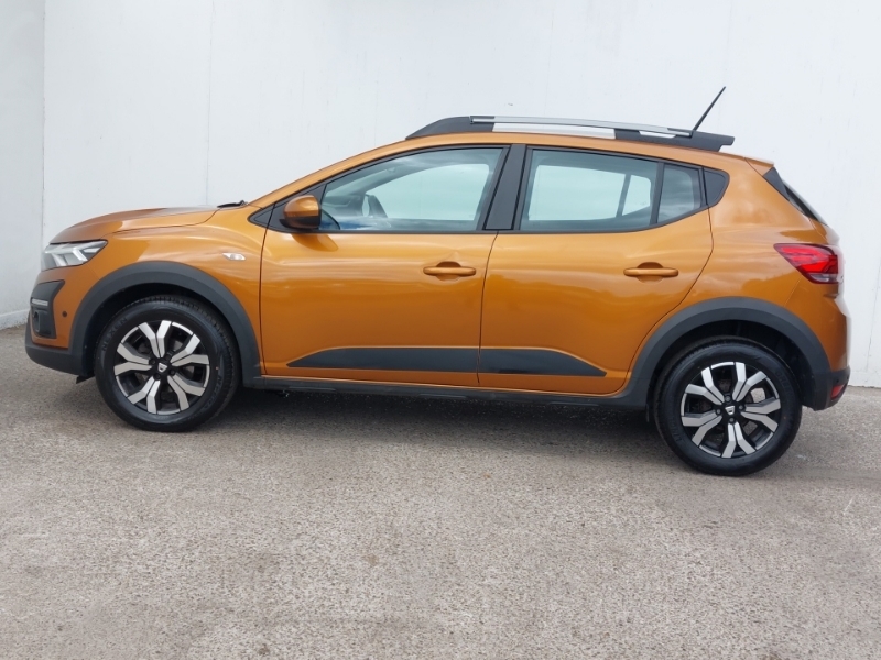 Dacia Sandero Stepway 1.0 Tce Bi-fuel Prestige PL72EEA Orange #4