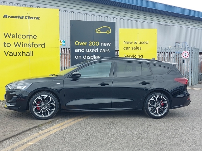 Ford Focus 1.0 Ecoboost Hybrid Mhev 155 St-line X PJ23VBB Black #4