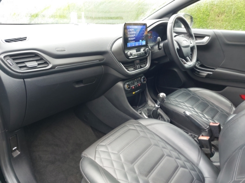 Ford Puma 1.0 Ecoboost Hybrid Mhev 155 St-line Vignale LV23OXN Black #5