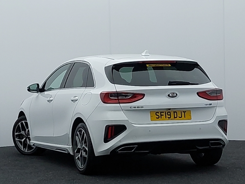 Kia Ceed 1.6 Crdi Isg Gt-line SF19DJT White #2