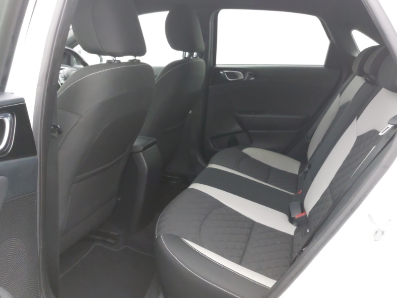 Kia Ceed 1.6 Crdi Isg Gt-line SF19DJT White #6