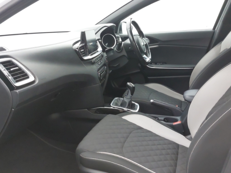 Kia Ceed 1.6 Crdi Isg Gt-line SF19DJT White #5