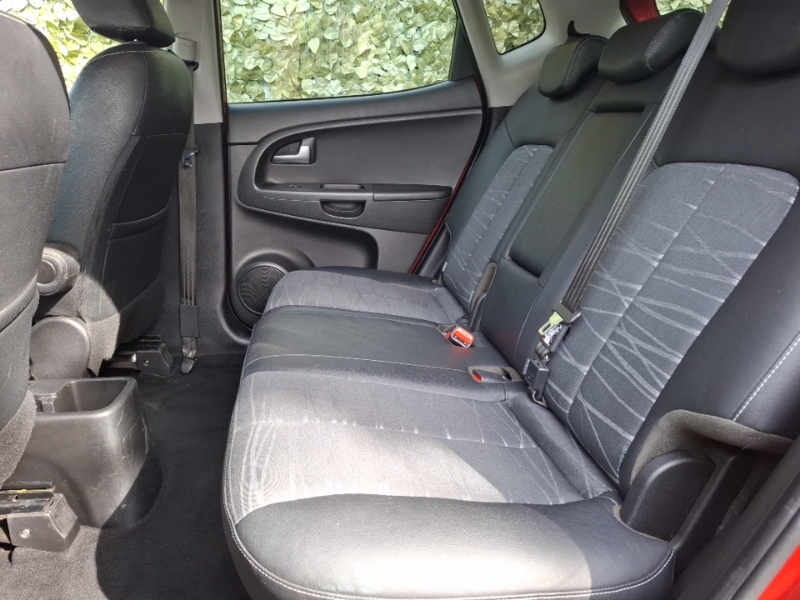 Kia Venga 1.6 Crdi Isg 3 Red #6