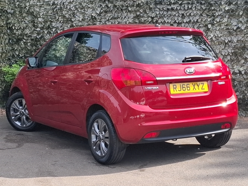 Kia Venga 1.6 Crdi Isg 3 Red #2