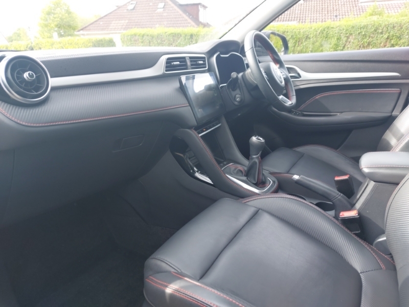 MG ZS 1.0T Gdi Exclusive Black #5