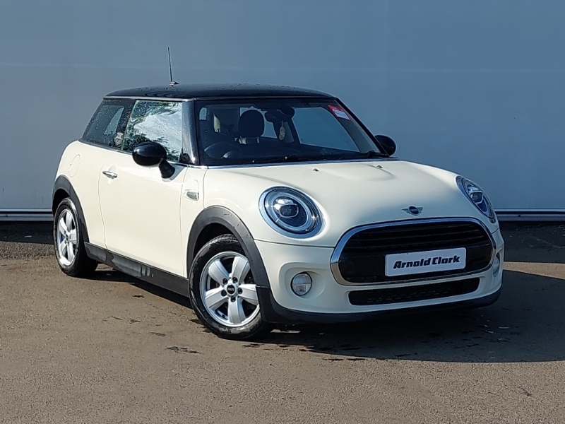 Mini Hatch 1.5 Cooper Classic II White