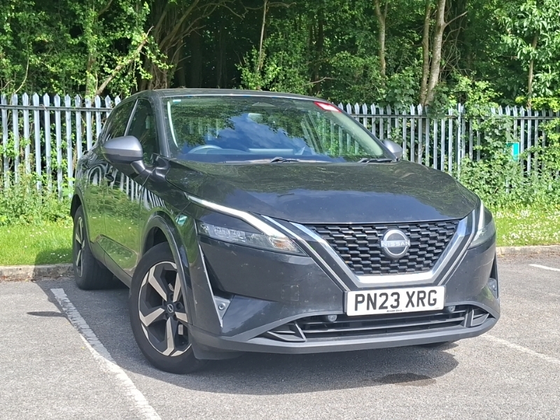 Nissan Qashqai 1.3 Dig-t Mh N-connecta Black