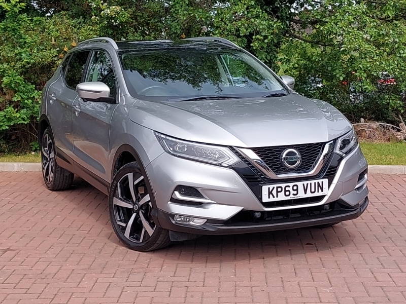 Nissan Qashqai 1.3 Dig-t Tekna Silver
