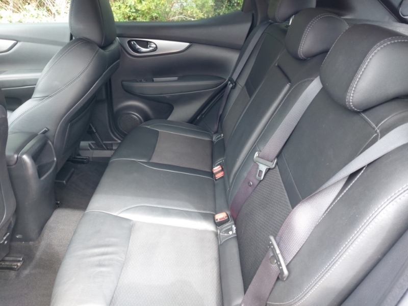 Nissan Qashqai 1.3 Dig-t Tekna KP69VUN Silver #6