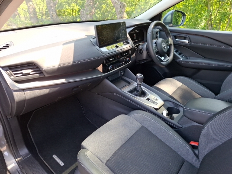 Nissan Qashqai 1.3 Dig-t Mh N-connecta Glass Roof SM25XPD Grey #5